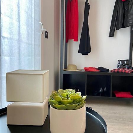 Appartamento Miranda Con Giardino Privato E Pool Exterior foto